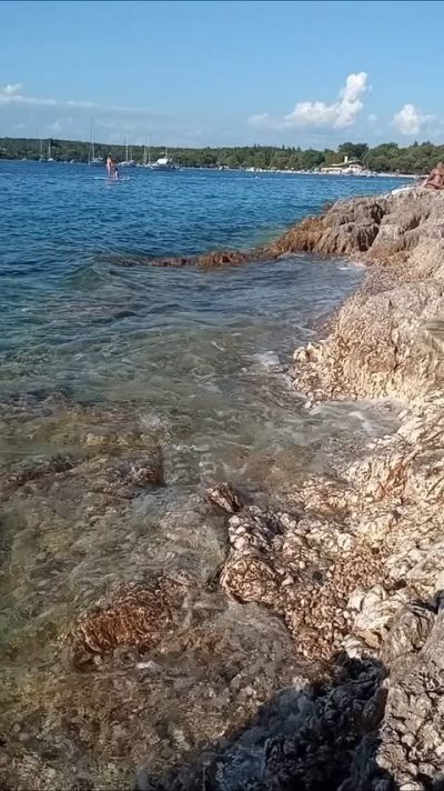 Vrsar, Croatien в июле — фото погоды (2025-07-23)