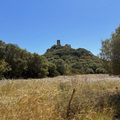 Tomba dei giganti di Su Mont'e s'Abe в апреле — фото погоды (2026-04-27)