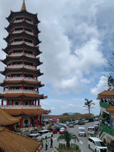 清水岩庙 Chin Swee Caves Temple Genting в сентябре — фото погоды (2025-09-27)