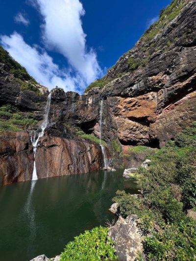 7 cascades / Tamarin Falls Canyoning в августе — фото погоды (2025-08-31)