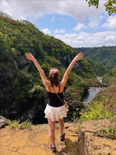 7 cascades / Tamarin Falls Canyoning в сентябре — фото погоды (2025-09-24)