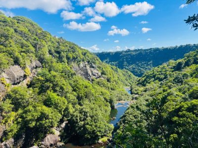 7 cascades / Tamarin Falls Canyoning в феврале — фото погоды (2026-02-28)