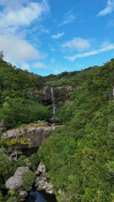 7 cascades / Tamarin Falls Canyoning в июне — фото погоды (2026-06-20)