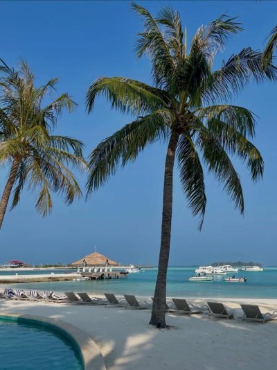 Holiday Inn Kandooma Resort,Maldives — фото погоды в марте (2026-03-27)