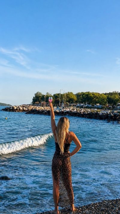 Zelena Laguna Beach, Porec в июле — фото погоды (2026-07-12)