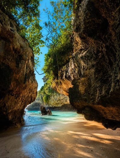 Suluban Beach, Bali в июле — фото погоды (2026-07-07)