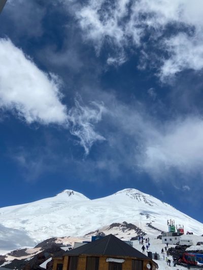 Elbrus Mountain в декабре — фото погоды (2025-12-30)