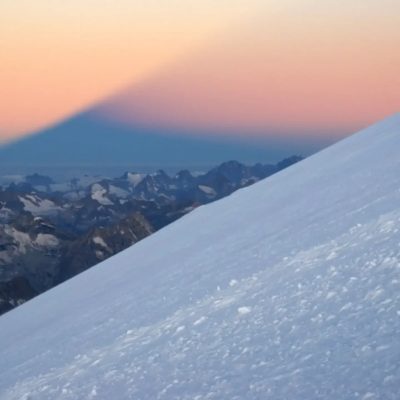 Elbrus Mountain в июне — фото погоды (2026-06-27)