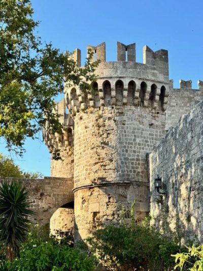 Rhodes Old Town в июле — фото погоды (2026-07-15)
