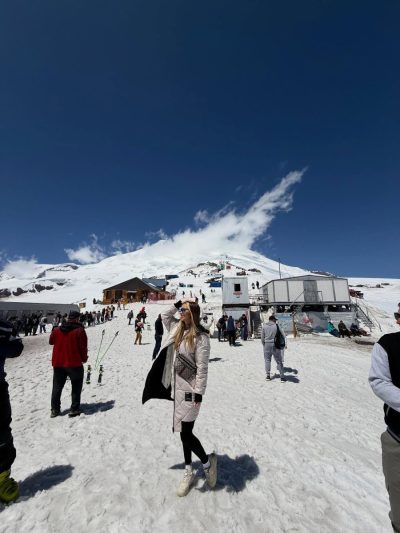Гора Эльбрус, Станция "приют", 4100 м. над Уровнем моря в сентябре — фото погоды (2025-09-15)