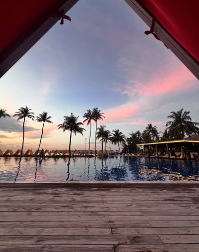 Crossroads Maldives в декабре — фото погоды (2025-12-07)