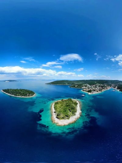 Maslinica,Otok Šolta в феврале — фото погоды (2026-02-25)