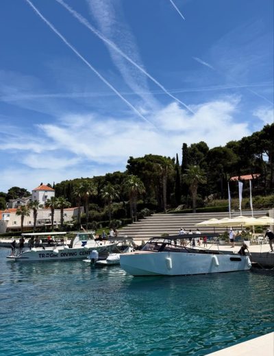 Maslinica,Otok Šolta в июне — фото погоды (2026-06-05)