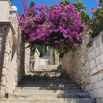 Maslinica,Otok Šolta в июле — фото погоды (2026-07-10)
