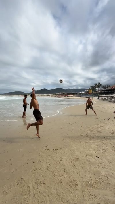 Praia Da Joaquina Florianópolis/sc в июне — фото погоды (2026-06-15)