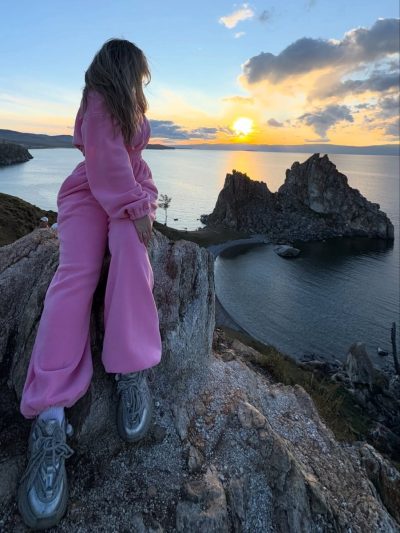 Lake Baikal, Island Olhon в октябре — фото погоды (2025-10-04)