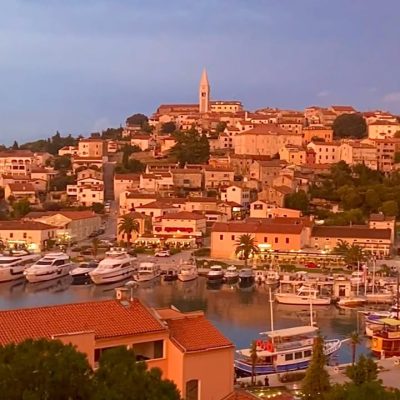 Vrsar-Istrien, Kroatien в сентябре — фото погоды (2025-09-15)