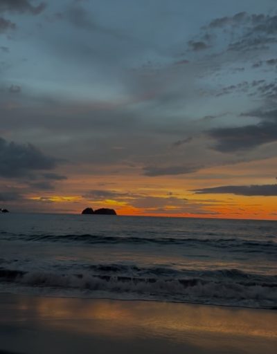 Playa Hermosa в октябре — фото погоды (2025-10-25)