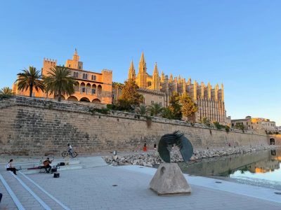 La Seu Cathedral Palma De Mallorca Spain — фото погоды в мае (2026-05-26)