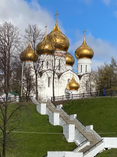 Стрелка И Волжская Набережная г. Ярославль в апреле — фото погоды (2026-04-25)