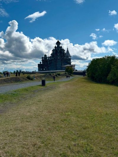 Кижи (остров) в августе — фото погоды (2025-08-30)