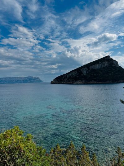 Cala Moresca в сентябре — фото погоды (2025-09-27)