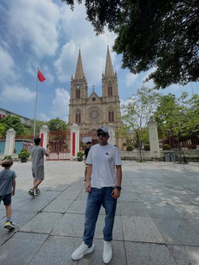 Sacred Heart Cathedral (Guangzhou) в июне — фото погоды (2026-06-25)