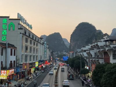 陽朔-桂林•廣西China в феврале — фото погоды (2026-02-27)