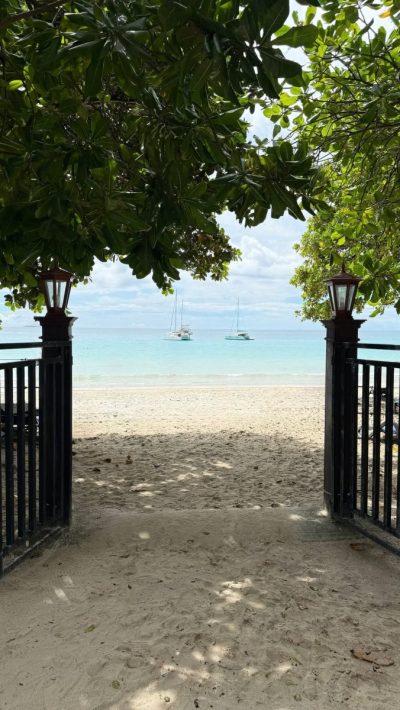 La Digue Island, Seychelles в апреле — фото погоды (2026-04-23)