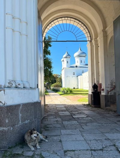 Юрьев Монастырь Великий Новгород в августе — фото погоды (2025-08-19)