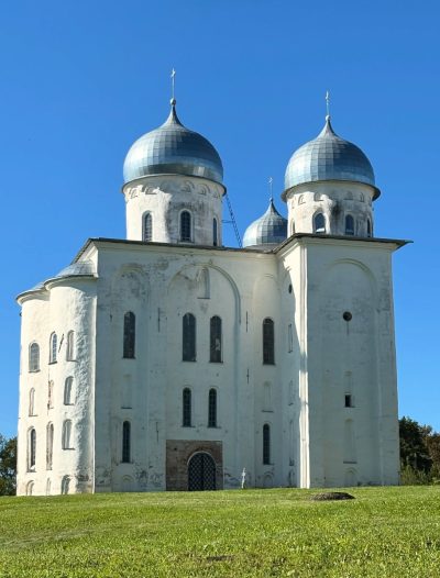 Юрьев Монастырь Великий Новгород в августе — фото погоды (2025-08-19)