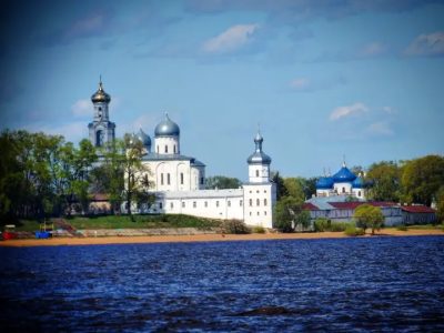 Юрьев Монастырь Великий Новгород в июле — фото погоды (2026-07-12)