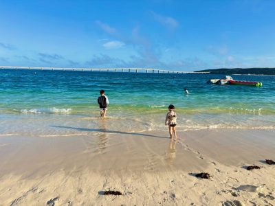 与那覇前浜ビーチ (Yonaha Maehama Beach) в июле — фото погоды (2026-07-07)