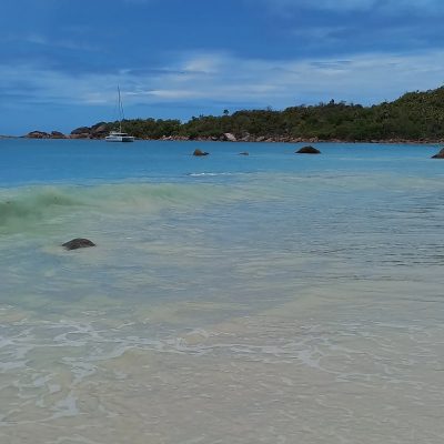 Pralin, Seychelles в ноябре — фото погоды (2025-11-05)