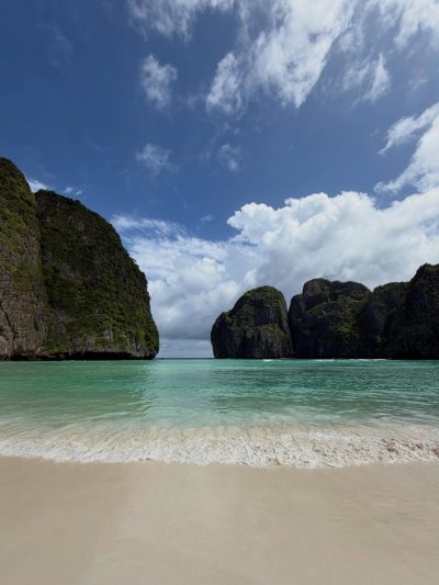 Maya Bay Phi Phi Island в июне — фото погоды (2026-06-19)