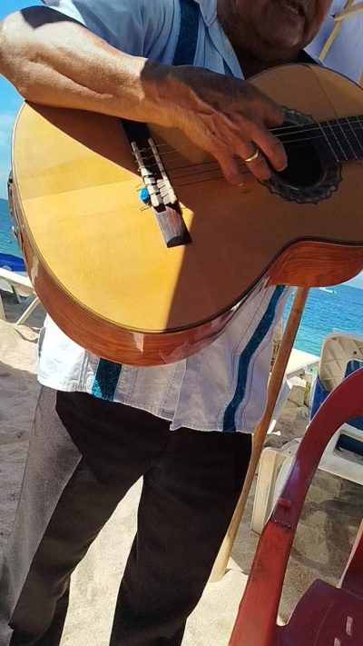 Playa Mismaloya Puerto Vallarta в феврале — фото погоды (2026-02-15)