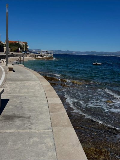 Sutivan Otok Brač в октябре — фото погоды (2025-10-16)