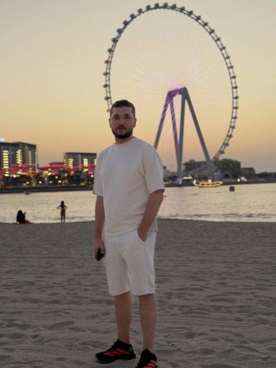 Jumeirah Beach - Dubai, UAE в июне — фото погоды (2026-06-09)