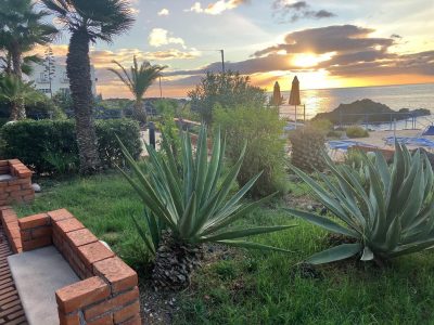 Italy, Sicily, Taormina в октябре — фото погоды (2025-10-28)