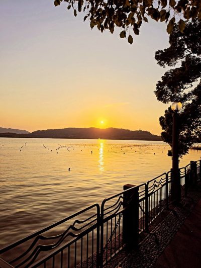 West Lake (Xihu) Hangzhou, Zhejiang China в июне — фото погоды (2026-06-07)