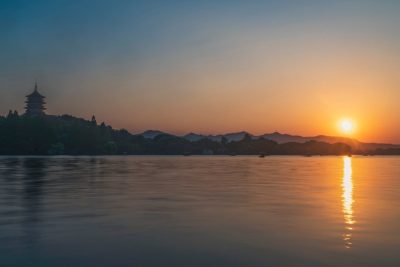 West Lake (Xihu) Hangzhou, Zhejiang China в июле — фото погоды (2026-07-17)