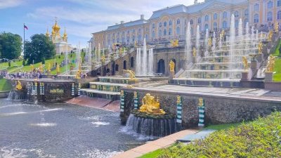 Peterhof Fountains в сентябре — фото погоды (2025-09-20)