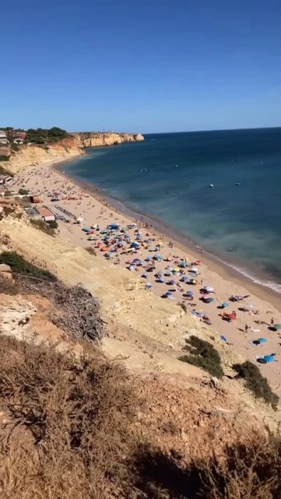 Praia De Porto Mós в августе — фото погоды (2025-08-30)