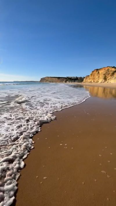 Praia De Porto Mós в декабре — фото погоды (2025-12-22)
