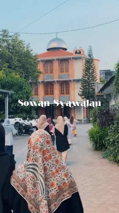 Pondok Pesantren Al Munawwir Krapyak Yogyakarta в апреле — фото погоды (2026-04-18)