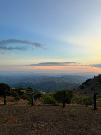 Monte Verde Cloud Forest, Costa Rica в апреле — фото погоды (2026-04-07)