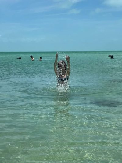 Secret Beach, Ambergis Caye, Belize в мае — фото погоды (2026-05-18)