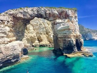 Paxos & Antipaxos Islands в феврале — фото погоды (2026-02-15)