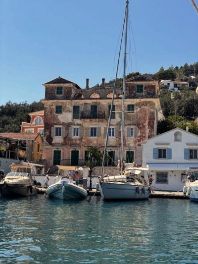 Paxos & Antipaxos Islands в марте — фото погоды (2026-03-19)