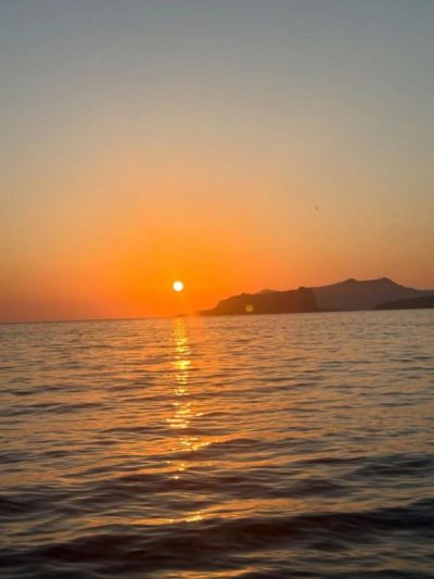 Santorini, Greece в июле — фото погоды (2026-07-24)